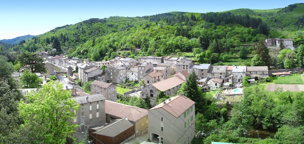 30 La Source village